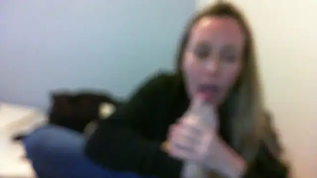 Snapshot of Annylove1 chatting on 10-10-25, 11:04 Annylove1 online show from 10-10-25, 11:04