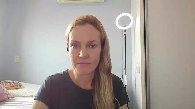 Annylove1 online show from 04-29-26, 12:31