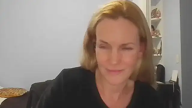 Annylove1 online show from 05-19-26, 12:16
