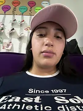 Hannahoff online show from 03-08-25, 03:28