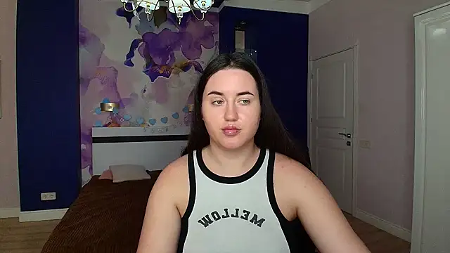 Snapshot of Roxie_Bradley chatting on 12-17-24, 08:23 Roxie Bradley online show from 12-17-24, 08:23