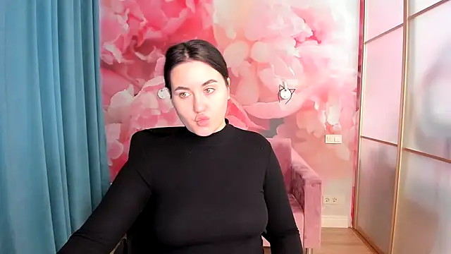 Snapshot of Roxie_Bradley chatting on 12-28-24, 07:22 Roxie Bradley online show from 12-28-24, 07:22