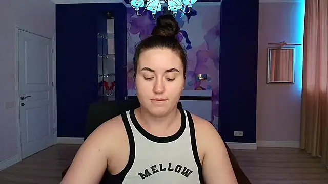 Snapshot of Roxie_Bradley chatting on 01-10-25, 11:22 Roxie Bradley online show from 01-10-25, 11:22