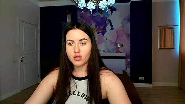Snapshot of Roxie_Bradley chatting on 01-23-25, 10:11 Roxie Bradley online show from 01-23-25, 10:11