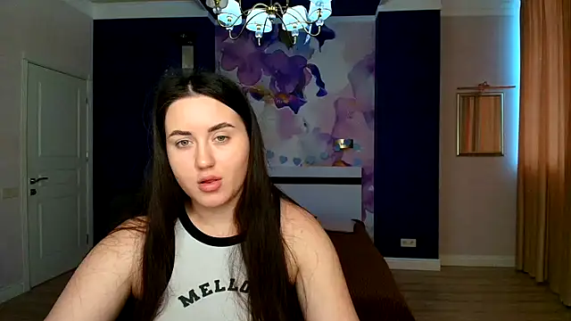Snapshot of Roxie_Bradley chatting on 01-24-25, 07:51 Roxie Bradley online show from 01-24-25, 07:51