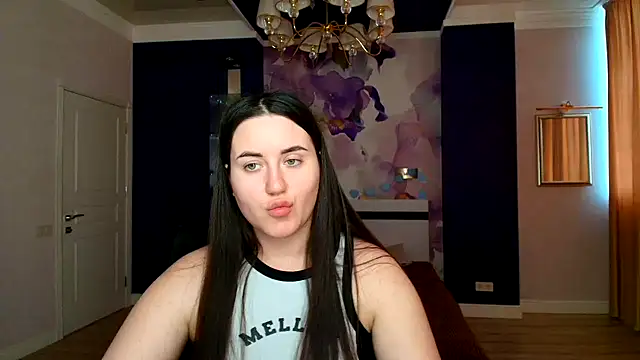 Snapshot of Roxie_Bradley chatting on 02-03-25, 11:31 Roxie Bradley online show from 02-03-25, 11:31