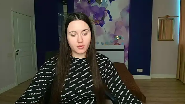 Snapshot of Roxie_Bradley chatting on 02-06-25, 06:51 Roxie Bradley online show from 02-06-25, 06:51