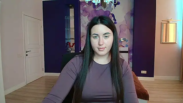 Snapshot of Roxie_Bradley chatting on 02-12-25, 01:06 Roxie Bradley online show from 02-12-25, 01:06