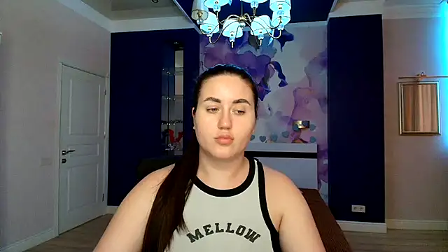 Snapshot of Roxie_Bradley chatting on 02-14-25, 11:21 Roxie Bradley online show from 02-14-25, 11:21