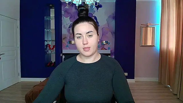 Snapshot of Roxie_Bradley chatting on 02-19-25, 10:34 Roxie Bradley online show from 02-19-25, 10:34
