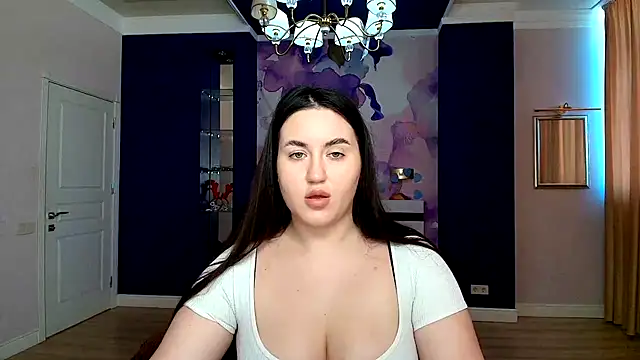 Snapshot of Roxie_Bradley chatting on 03-08-25, 06:32 Roxie Bradley online show from 03-08-25, 06:32