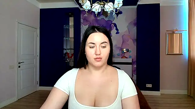 Snapshot of Roxie_Bradley chatting on 03-08-25, 10:00 Roxie Bradley online show from 03-08-25, 10:00