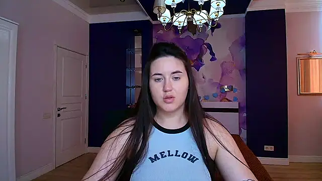 Snapshot of Roxie_Bradley chatting on 03-14-25, 12:51 Roxie Bradley online show from 03-14-25, 12:51