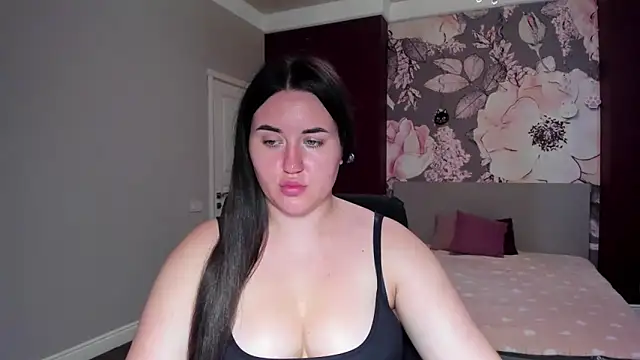 Snapshot of Roxie_Bradley chatting on 09-15-25, 05:51 Roxie Bradley online show from 09-15-25, 05:51