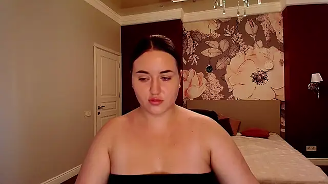 Snapshot of Roxie_Bradley chatting on 09-24-25, 05:44 Roxie Bradley online show from 09-24-25, 05:44