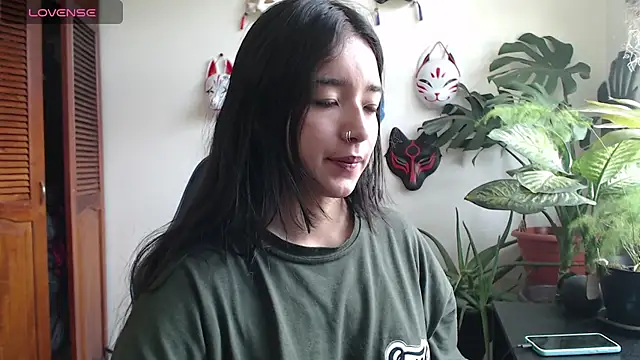 Snapshot of cat_salo chatting on 03-17-25, 03:40 cat salo online show from 03-17-25, 03:40