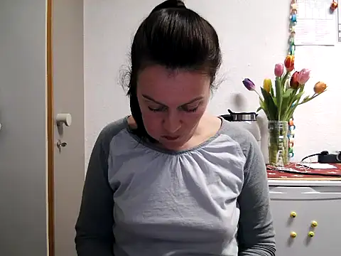 LoveNBloom online show from 01-11-25, 06:44