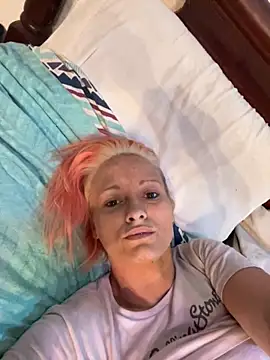 Snapshot of Jessiejames32 chatting on 10-30-25, 12:45 Jessiejames32 online show from 10-30-25, 12:45