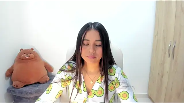 Snapshot of Ciara8 chatting on 02-17-26, 02:46 Ciara8 online show from 02-17-26, 02:46