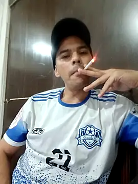 Snapshot of dudu194 chatting on 10-26-25, 12:49 dudu194 online show from 10-26-25, 12:49