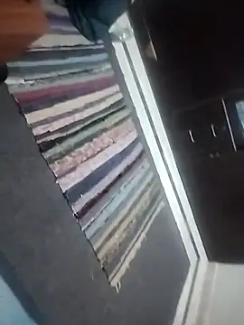 Snapshot of Cp7990208 chatting on 11-29-25, 04:43 Cp7990208 online show from 11-29-25, 04:43