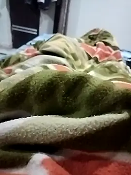 Snapshot of Cp7990208 chatting on 12-01-25, 05:07 Cp7990208 online show from 12-01-25, 05:07