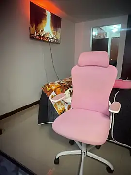 Miaparkerss  online show from 10-30-25, 09:48