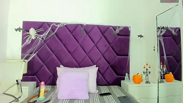 AlmaSean online show from 11-09-25, 03:38