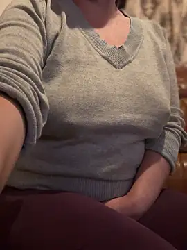 Snapshot of sweetmystery1 chatting on 12-26-24, 04:36 sweetmystery1 online show from 12-26-24, 04:36