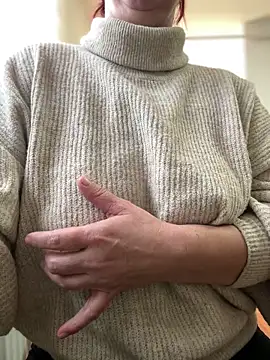 Snapshot of sweetmystery1 chatting on 02-07-26, 01:26 sweetmystery1 online show from 02-07-26, 01:26