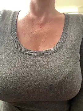 Snapshot of sweetmystery1 chatting on 02-28-26, 03:13 sweetmystery1 online show from 02-28-26, 03:13