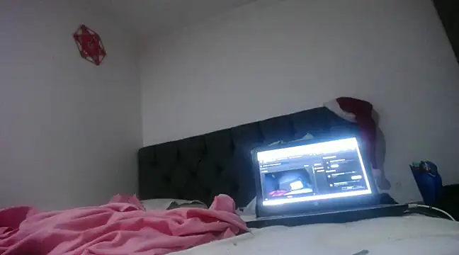 Snapshot of angellsexx20 chatting on 12-20-24, 03:14 angellsexx20 online show from 12-20-24, 03:14