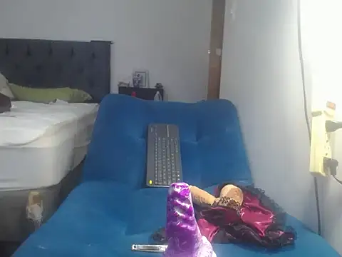 Snapshot of angellsexx20 chatting on 02-05-25, 09:07 angellsexx20 online show from 02-05-25, 09:07