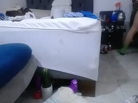 Snapshot of angellsexx20 chatting on 02-08-25, 03:08 angellsexx20 online show from 02-08-25, 03:08