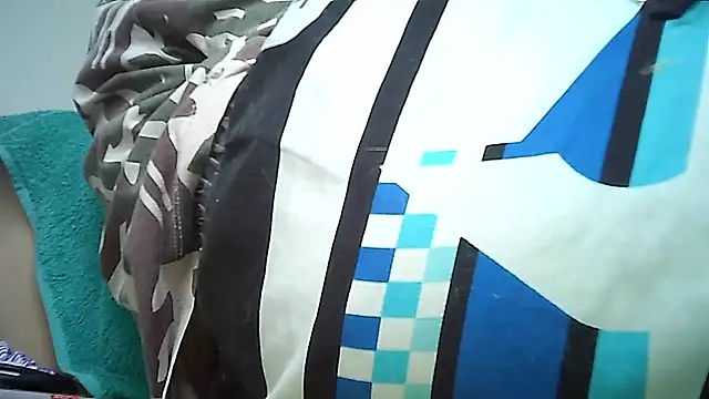 Snapshot of angellsexx20 chatting on 02-08-26, 05:27 angellsexx20 online show from 02-08-26, 05:27