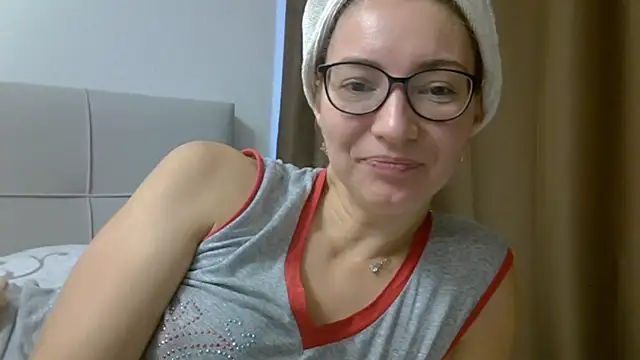 Ashleyspice online show from 10-13-25, 06:13