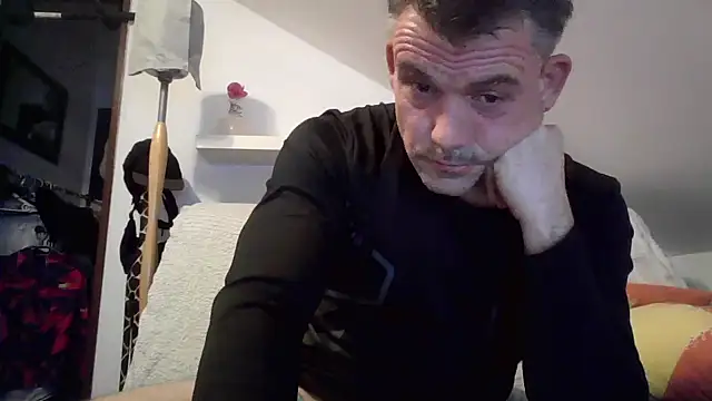 Snapshot of Cambitchboy chatting on 01-18-26, 09:51 Cambitchboy online show from 01-18-26, 09:51