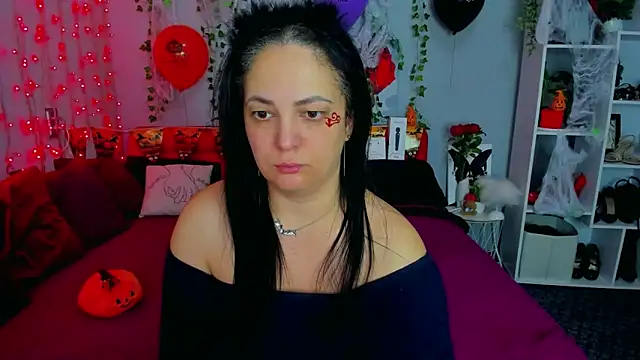 Snapshot of DarlingMilf chatting on 10-29-25, 07:15 DarlingMilf online show from 10-29-25, 07:15