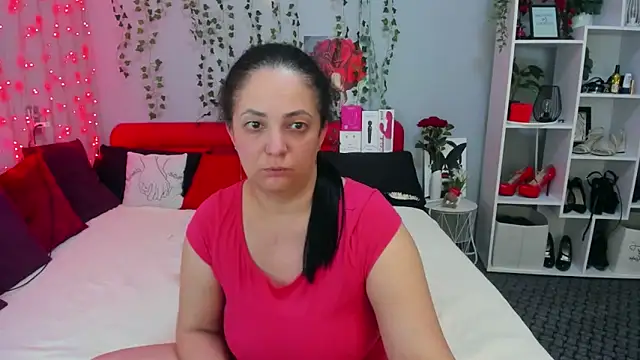 Snapshot of DarlingMilf chatting on 11-23-25, 07:24 DarlingMilf online show from 11-23-25, 07:24