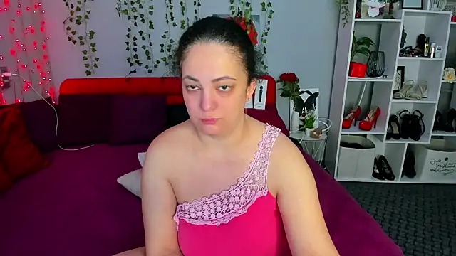 Snapshot of DarlingMilf chatting on 01-12-26, 09:09 DarlingMilf online show from 01-12-26, 09:09