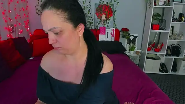 Snapshot of DarlingMilf chatting on 01-18-26, 09:07 DarlingMilf online show from 01-18-26, 09:07