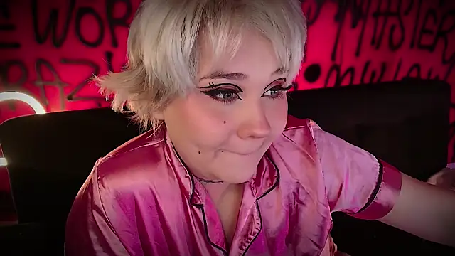 Laura takint online show from 02-10-25, 04:04