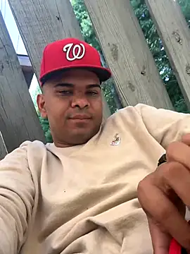 Snapshot of marhi32 chatting on 09-10-25, 08:42 marhi32 online show from 09-10-25, 08:42