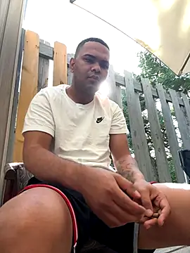 Snapshot of marhi32 chatting on 10-01-25, 02:56 marhi32 online show from 10-01-25, 02:56