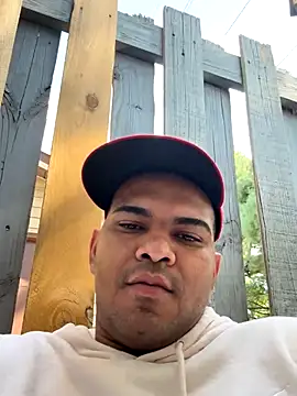 Snapshot of marhi32 chatting on 10-03-25, 06:49 marhi32 online show from 10-03-25, 06:49