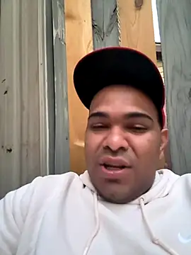 Snapshot of marhi32 chatting on 10-05-25, 11:46 marhi32 online show from 10-05-25, 11:46