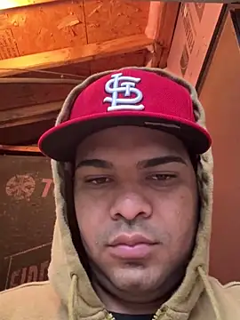 Snapshot of marhi32 chatting on 10-27-25, 10:47 marhi32 online show from 10-27-25, 10:47