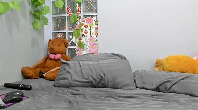 Snapshot of loveley_jenny chatting on 02-03-25, 09:30 loveley jenny online show from 02-03-25, 09:30