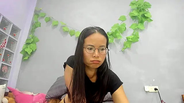 Snapshot of loveley_jenny chatting on 02-07-26, 03:43 loveley jenny online show from 02-07-26, 03:43