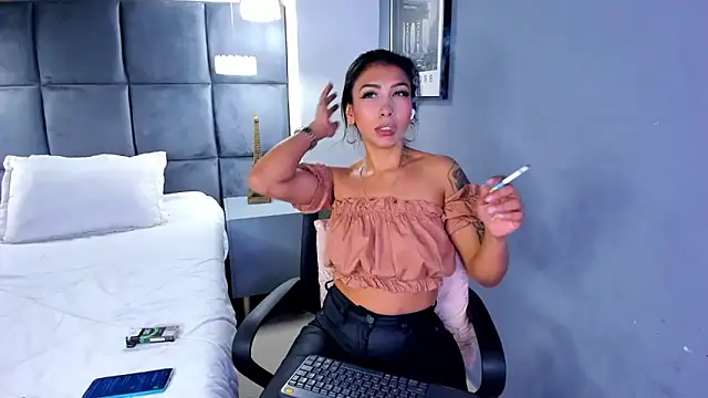 Tracy lambo online show from 06-06-26, 12:49